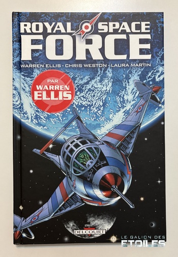 © 2011 Editions Delcourt © Warren Ellis, Chris Weston | Photo © Koyolite Tseila, édition privée © 2011 Editions Delcourt © Warren Ellis, Chris Weston | Photo © Koyolite Tseila, édition privée