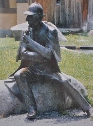 Copyright @ 2012 Koyolite Tseila | La statue de Sherlock Holmes à Meiringen, photo personelle