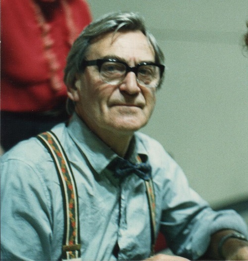 Patrick Troughton en 1984 à une convention Doctor Who à Baltimore, Maryland | By Mark Garland - https://www.flickr.com/photos/9716802@N02/2353646261/, CC BY-SA 2.0, https://commons.wikimedia.org/w/index.php?curid=124639611