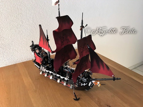 Photo @ 2018 Koyolite Tseila | Le Queen Anne's Revenge en briques, réalisation sur plan