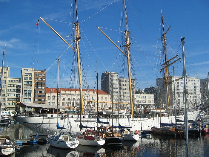 Le Mercator à Ostende | Par Gary Houston Ghouston 22:28, 20 May 2005 (UTC) — Travail personnel, CC0, https://commons.wikimedia.org/w/index.php?curid=157412