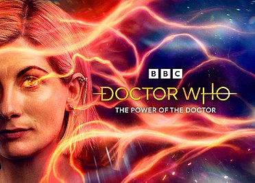 Doctor Who : Le pouvoir du Docteur, poster promotionnel @ BBC | By https://www.radiotimes.com/tv/sci-fi/doctor-who-power-doctor-poster-images-preview-newsupdate/, Fair use, https://en.wikipedia.org/w/index.php?curid=72098127