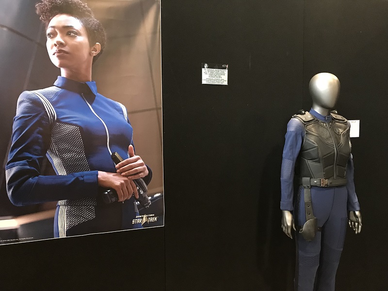 Copyright @ 2018 Koyolite Tseila | Destination Star Trek Germany, costume original de la série Star Trek Discovery, photo personnelle