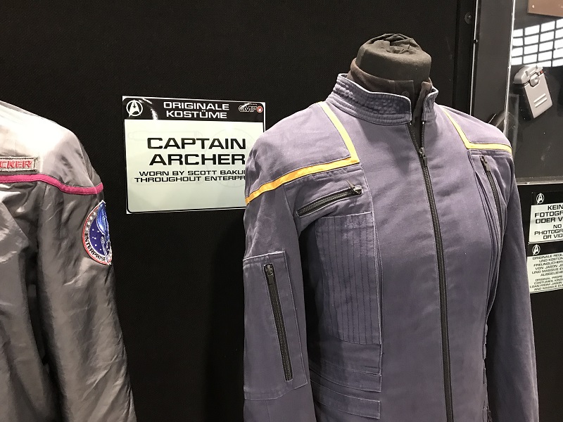 Copyright @ 2018 Koyolite Tseila | Destination Star Trek Germany, costume original du capitaine Archer porté par Scott Bakula dans Star Trek Enterprise, photo personnelle