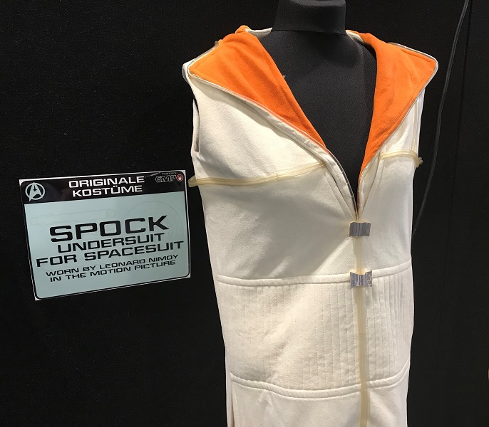 Copyright @ 2018 Koyolite Tseila | Destination Star Trek Germany, costume original de Spock porté par Leonard Nimoy dans Star Trek The Motion Picture, photo personelle