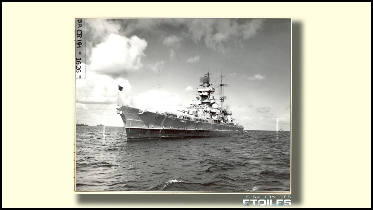 Le Prinz Eugen à l'ancre lors de l'Operation Crossroads, Bikini, 14 juin 1946 | Par Auteur inconnu ou non renseigné — U.S. National Archives and Records Administration, Domaine public, https://commons.wikimedia.org/w/index.php?curid=34719768 Le Prinz Eugen à l'ancre lors de l'Operation Crossroads, Bikini, 14 juin 1946 | Par Auteur inconnu ou non renseigné — U.S. National Archives and Records Administration, Domaine public, https://commons.wikimedia.org/w/index.php?curid=34719768