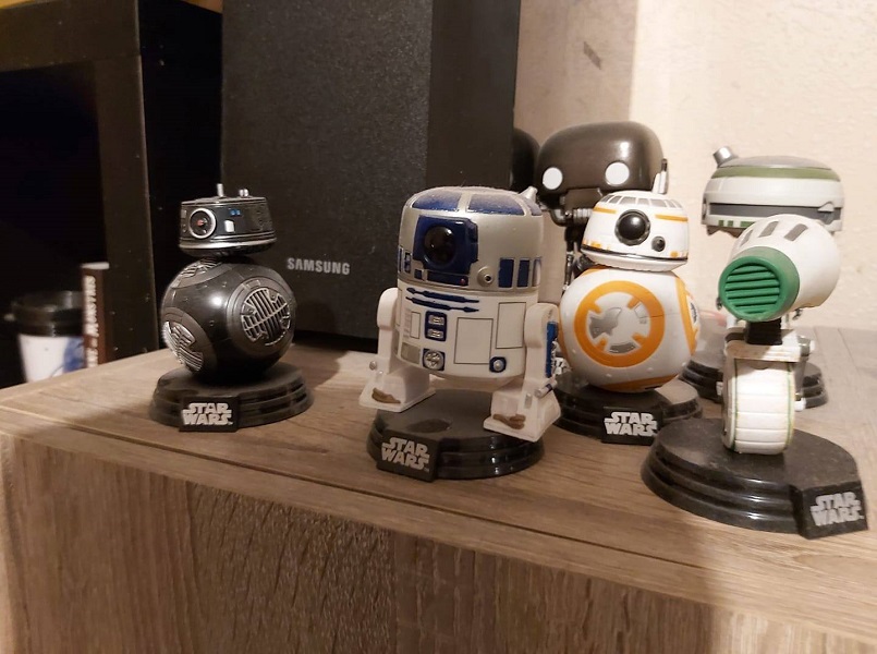 Copyright @ 2021 Lionel Petitjean | R2D2 figurine de la collection Funko Pop Star Wars Original, collection privée