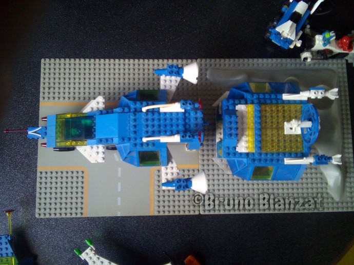 Copyright @ 2022 Bruno Blanzat | Cosmic Fleet Voyager LEGO 6985, photo collection privée