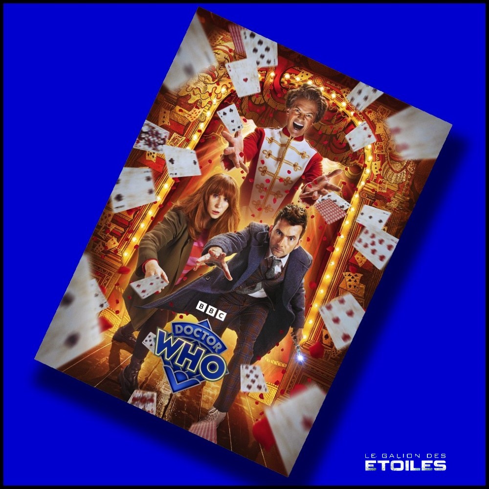 Doctor Who : The Giggle, poster promotionnel @ 2023 BBC | By https://www.doctorwho.tv/news-and-features/doctor-whos-60th-anniversary-dates-revealed, Fair use, https://en.wikipedia.org/w/index.php?curid=75551827